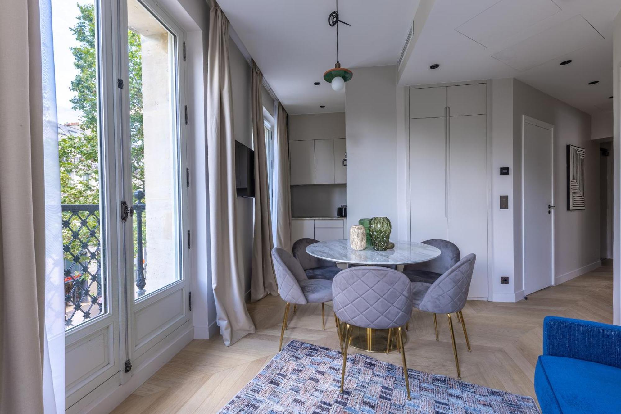 Quartier Libre Marais Apartahotel París